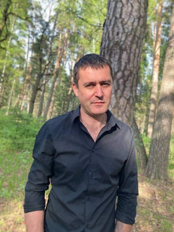 Художник Александр Семёнов, Рязань — портрет художника